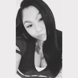 Meet your Posher, Shawnoa